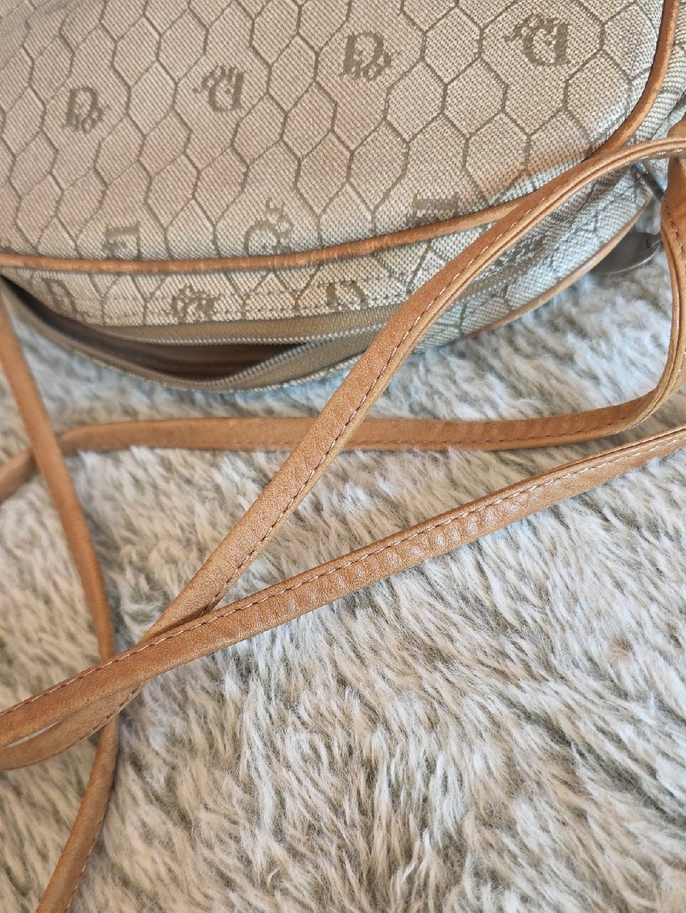 Christian Dior Sling Honeycomb Bag with Coin Purse - Picture 7 of 14